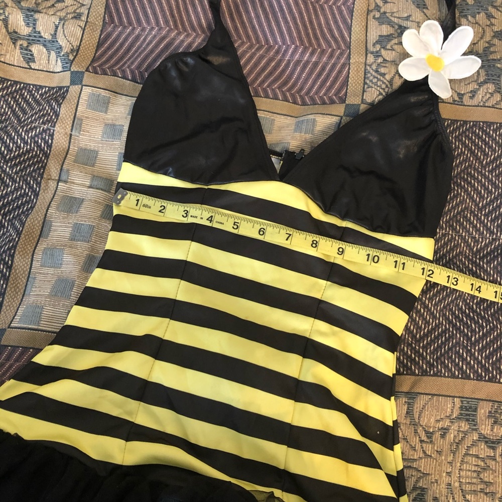 🌟B2G1🌟 Leg Avenue XS Sexy Honeybee Costume - Picture 14 of 15